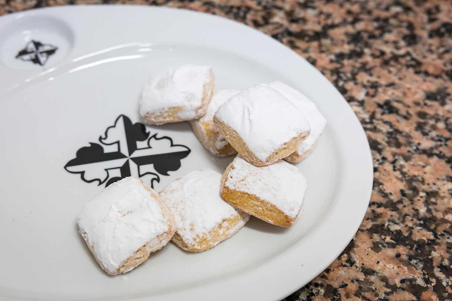 Mantecados de yema y anís